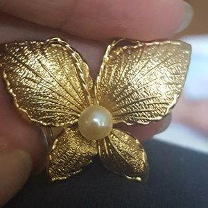 VINTAGE 12k gold filled brooch